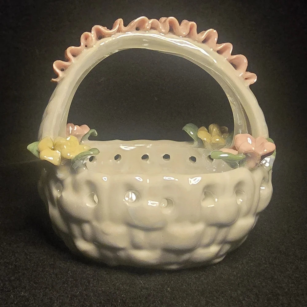 Vintage ceramic basket